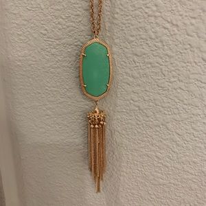 Kendra Scott necklace